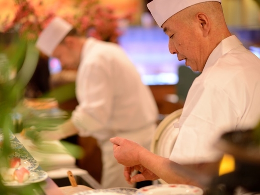 【期間限定：和牛の石焼き付】豪華ビュッフェに“和牛の石焼き”が付いて大満足♪蟹や握り鮨も食べ放題！